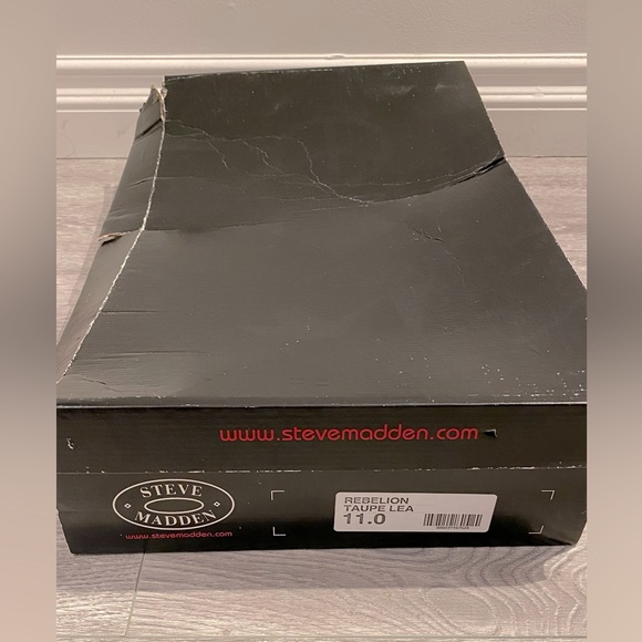 Steve Madden Rebellion Taupe Lea Boots - Picture 6 of 6